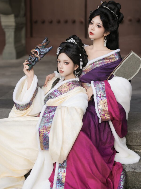 Autumn-Winter Warring States Robe for Women 2025 New Arrival: Wei-Jin Style Ethereal-Chic Trailing Straight-Hemmed Original Ensemble