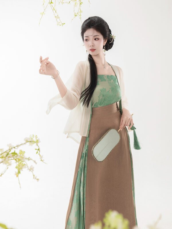 【Feng Yimo Xia】Original Song Dynasty-Style Hanfu Women's Double-Breasted Blouse with Modified Song-Style Collar and Modified Three-Pleated Skirt