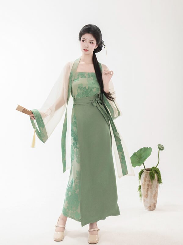 【Misty Spring Mountains】Song Dynasty-inspired Hanfu Lightweight Tencel Long Skirt with Swirling Hem for Women - Modified Chinese Style