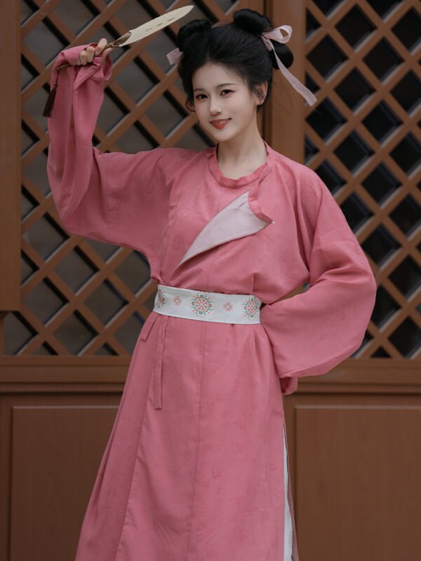 [Youthful Wanderings] Tang Dynasty-Style Round-Neck Robe with Lantern Pants: Authentic Chinese-Style Restoration of Everyday Hanfu for Commoners - Spring and Autumn Period Women's Attire