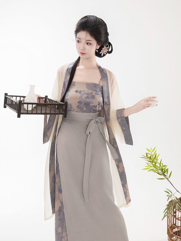 【Misty Spring Mountains】Song Dynasty-inspired Hanfu Lightweight Tencel Long Skirt with Swirling Hem for Women - Modified Chinese Style