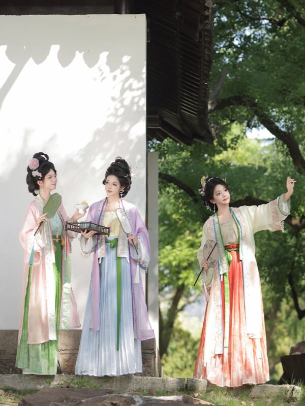 【Flower Gathering】Song Dynasty Style Front-Closure Hanfu Women's Intricately Embroidered Long Robe - New Original Ensemble